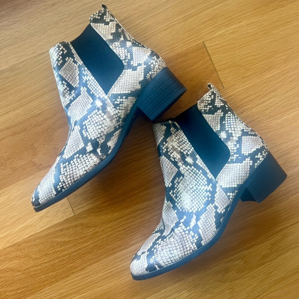 Qupid brand faux snake skin ankle  boot